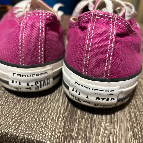 **SOLD** Sweet Violet Converse (8) - Picture 3 of 4